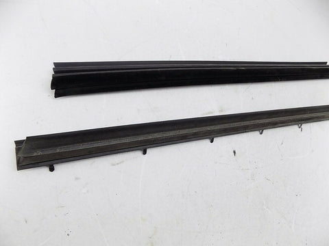 Door Window Outer and Inner Weatherstrip Seal Trim Pair Front Right Passenger Cadillac CTS 03-07